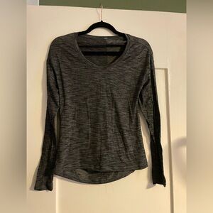 EUC Lululemon Long Sleeve (Thin Material)